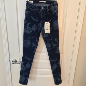 Levi’s 721 high rise skinny women’s jeans